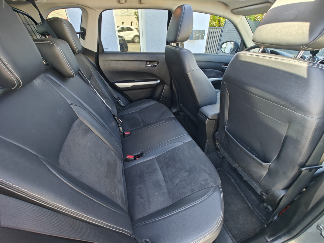 Suzuki Vitara — 14