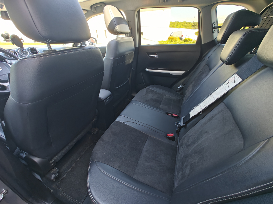 Suzuki Vitara — 15