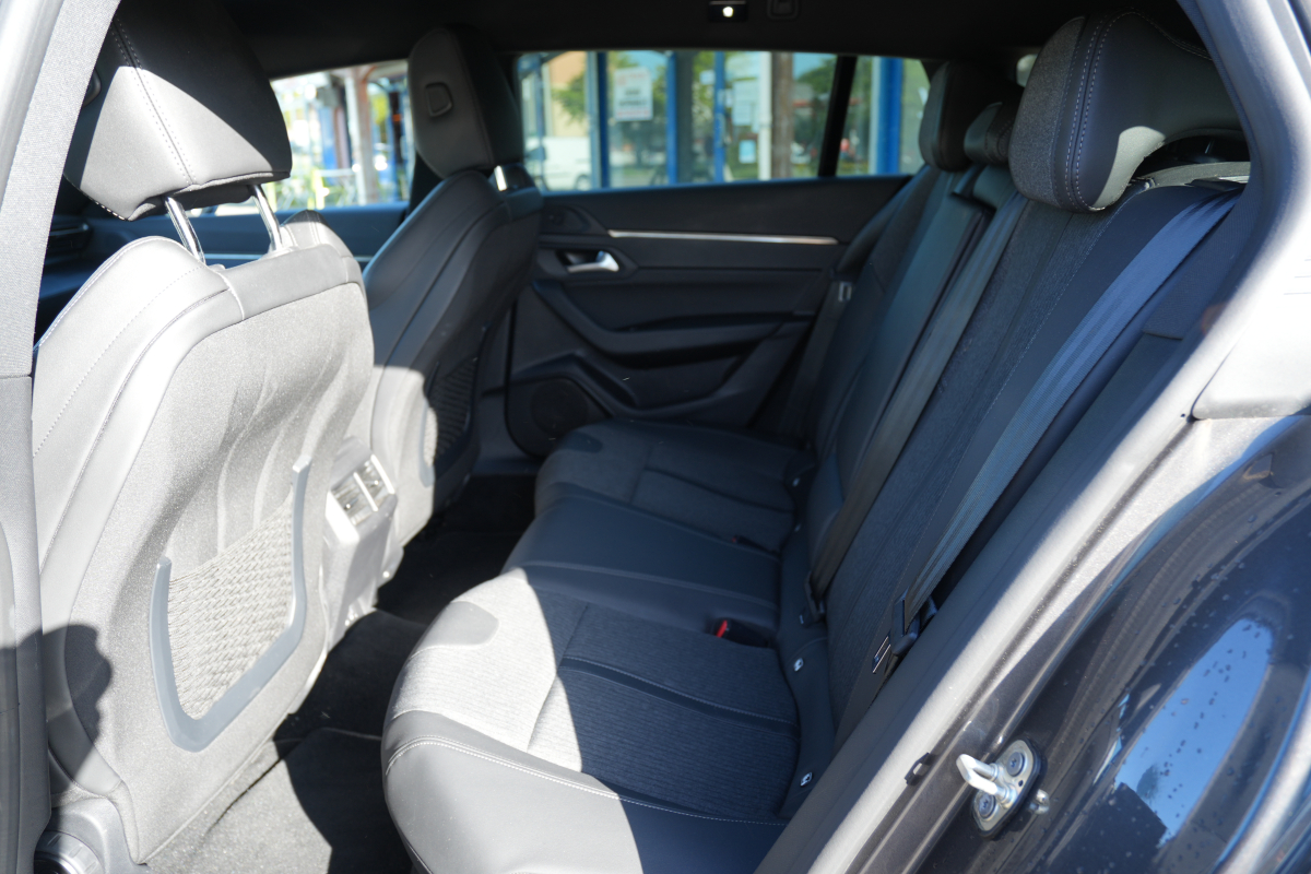 Peugeot 508 SW — 40