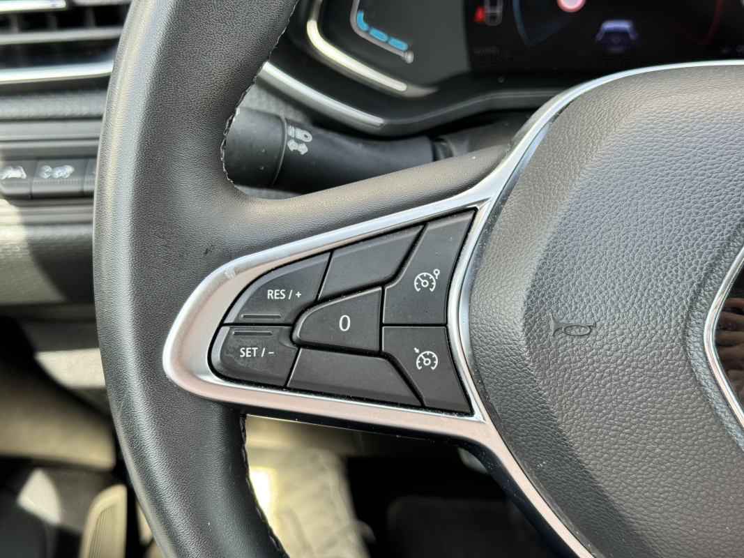 Renault Clio — 21