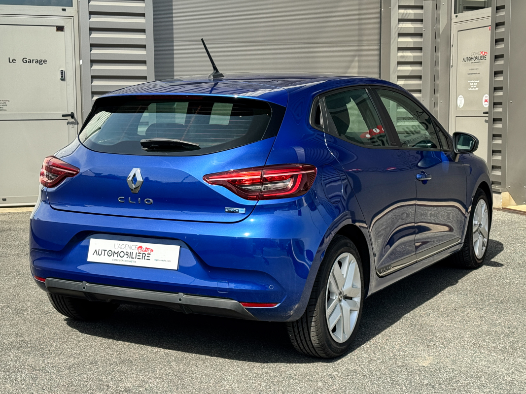 Renault Clio — 7