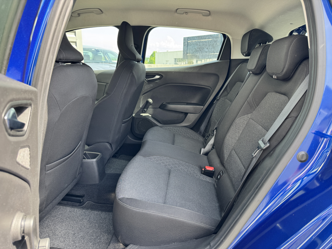 Renault Clio — 13
