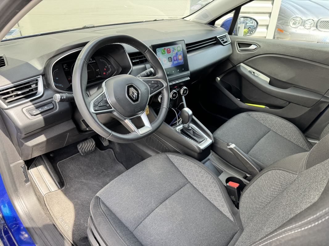 Renault Clio — 8