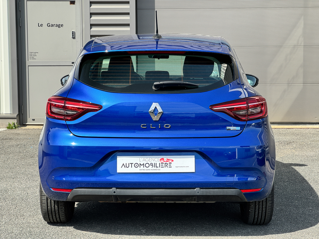 Renault Clio — 6