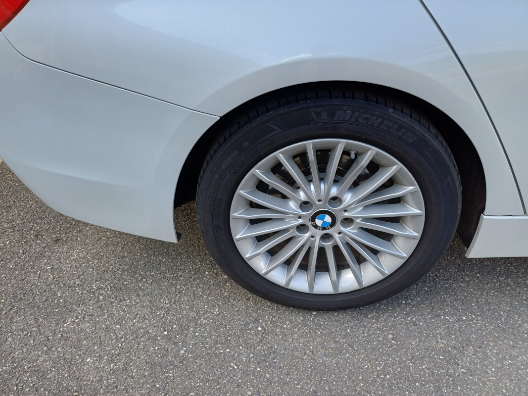 Bmw Série 3 Touring — 28
