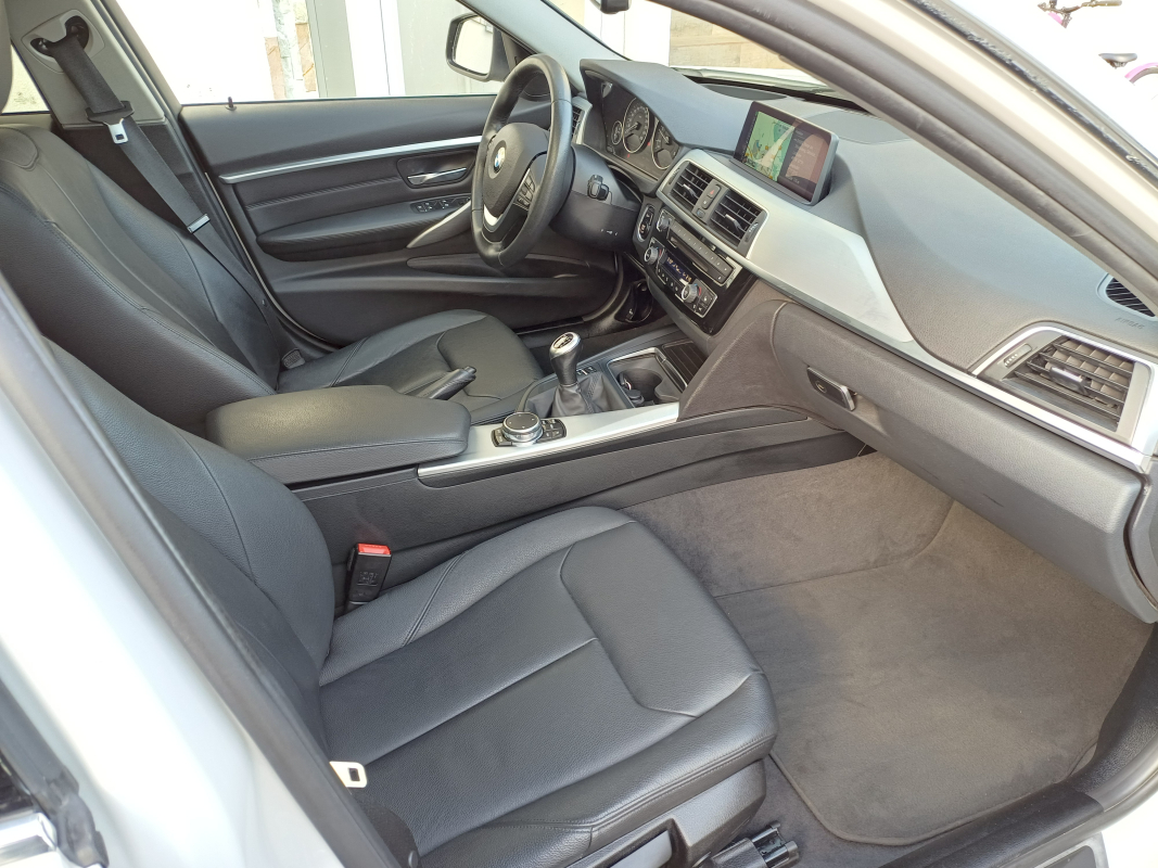Bmw Série 3 Touring — 25