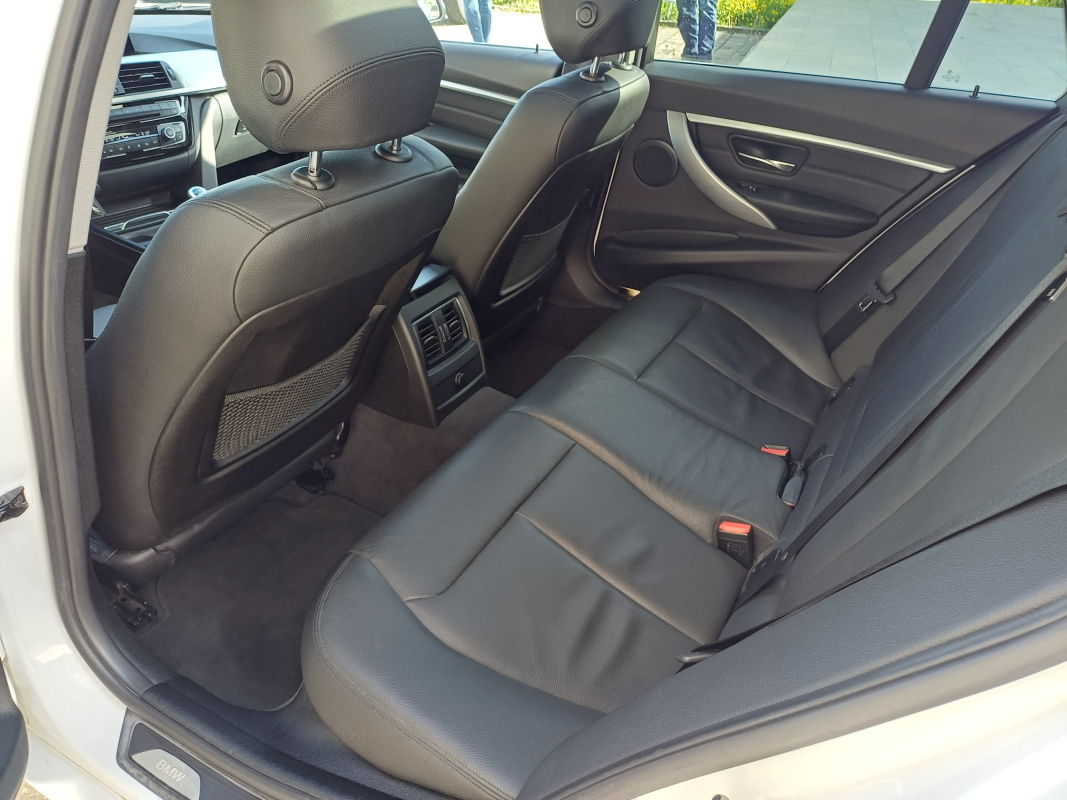 Bmw Série 3 Touring — 23