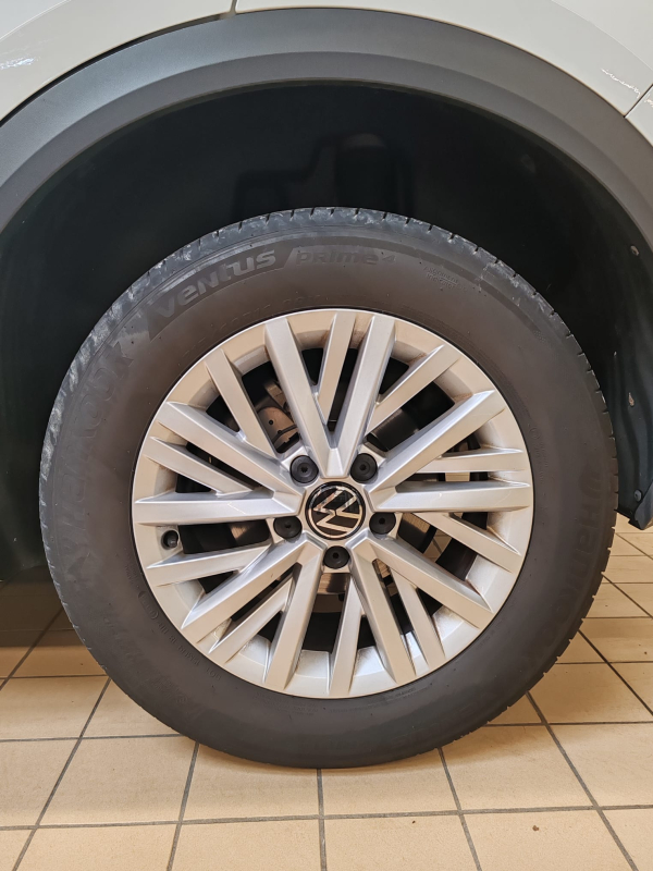 Volkswagen T-roc — 37