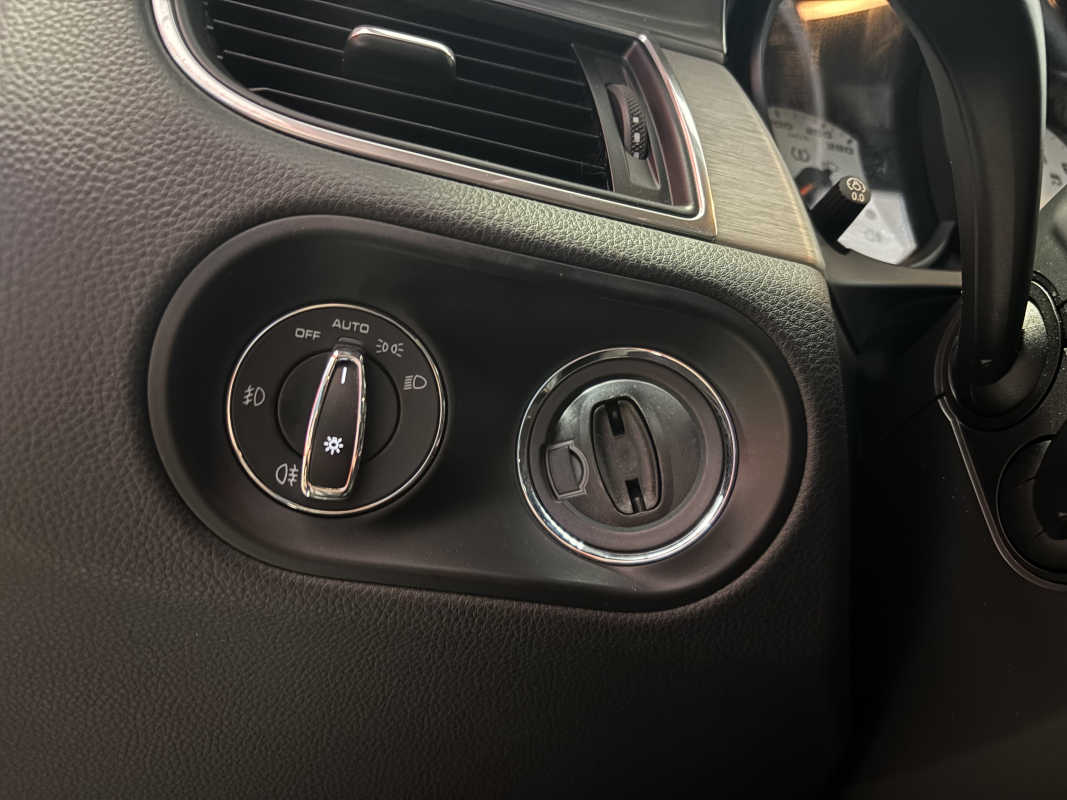 Porsche Macan — 17