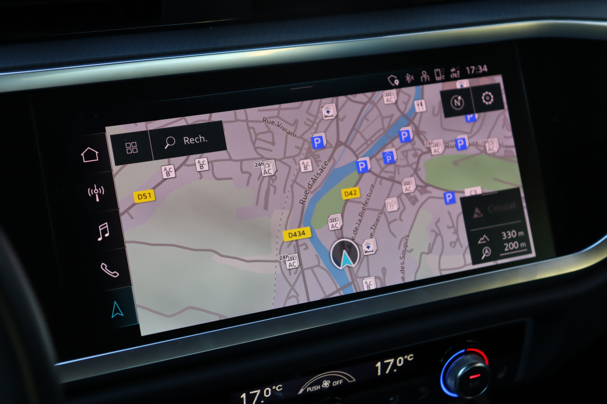Audi Q3 — 18