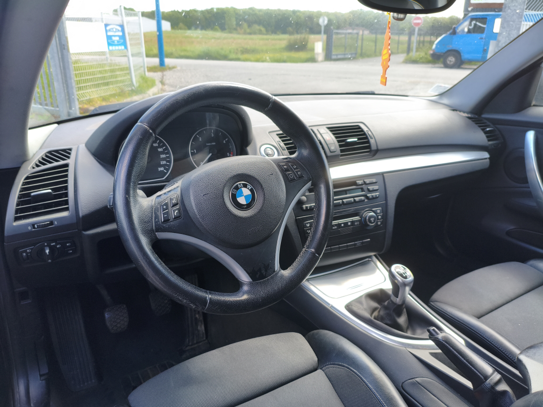 Bmw Série 1 — 12