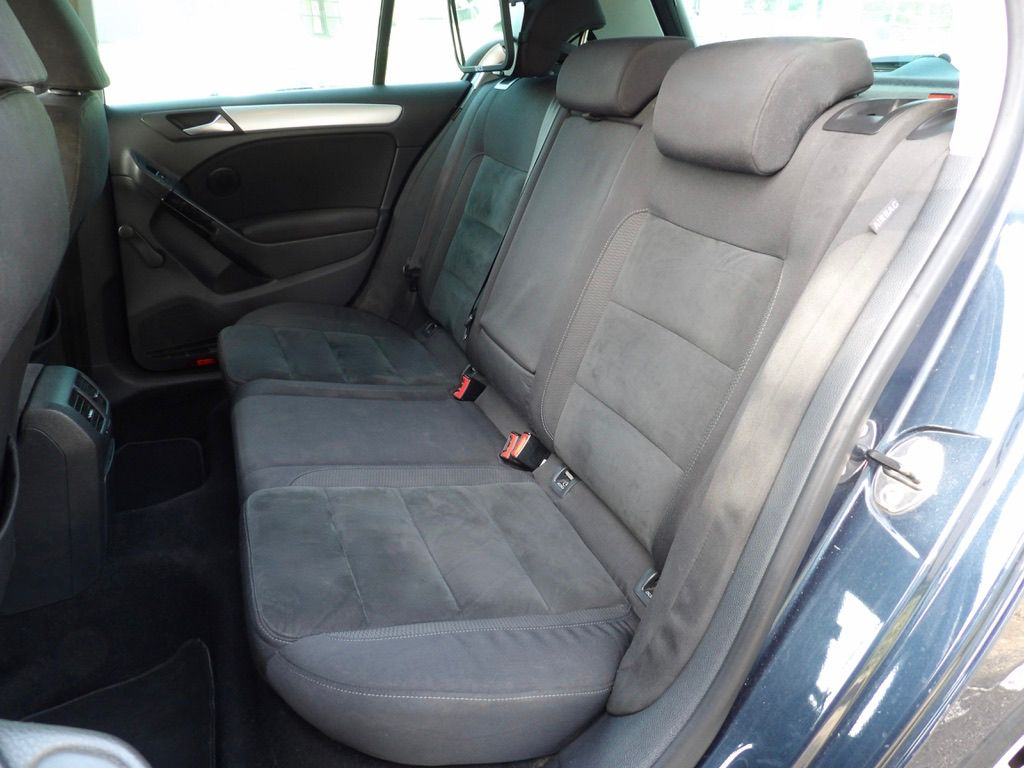 Volkswagen Golf — 17