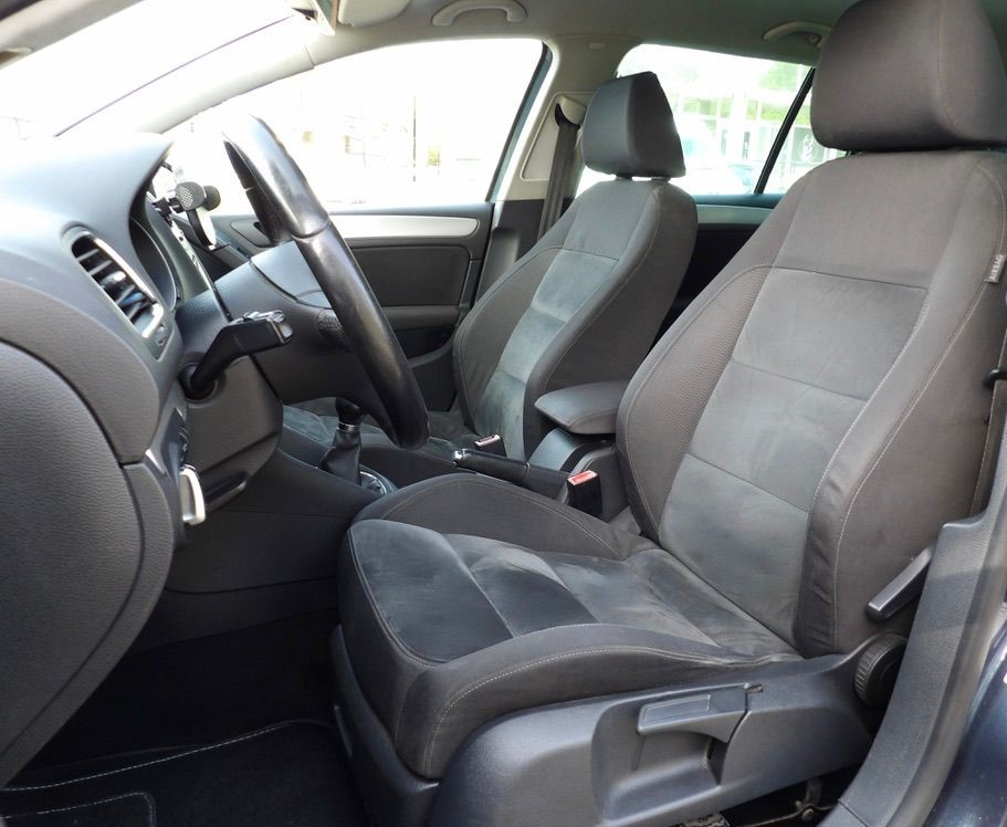 Volkswagen Golf — 9