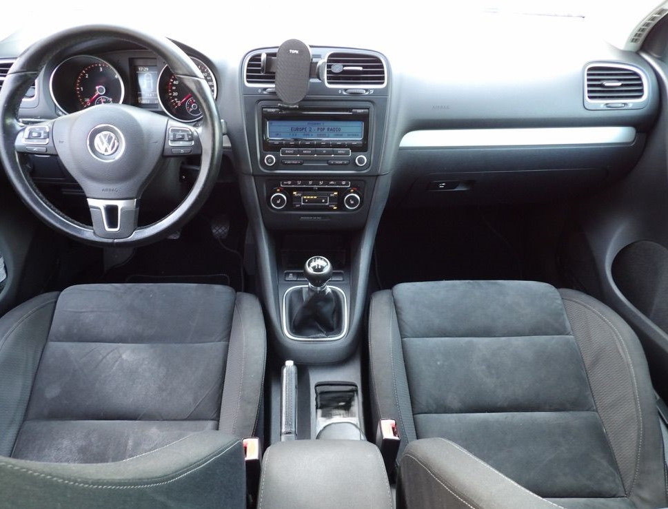 Volkswagen Golf — 11