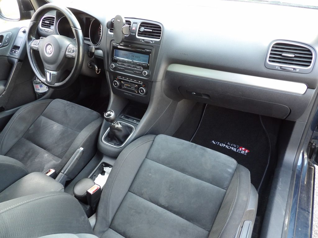 Volkswagen Golf — 12
