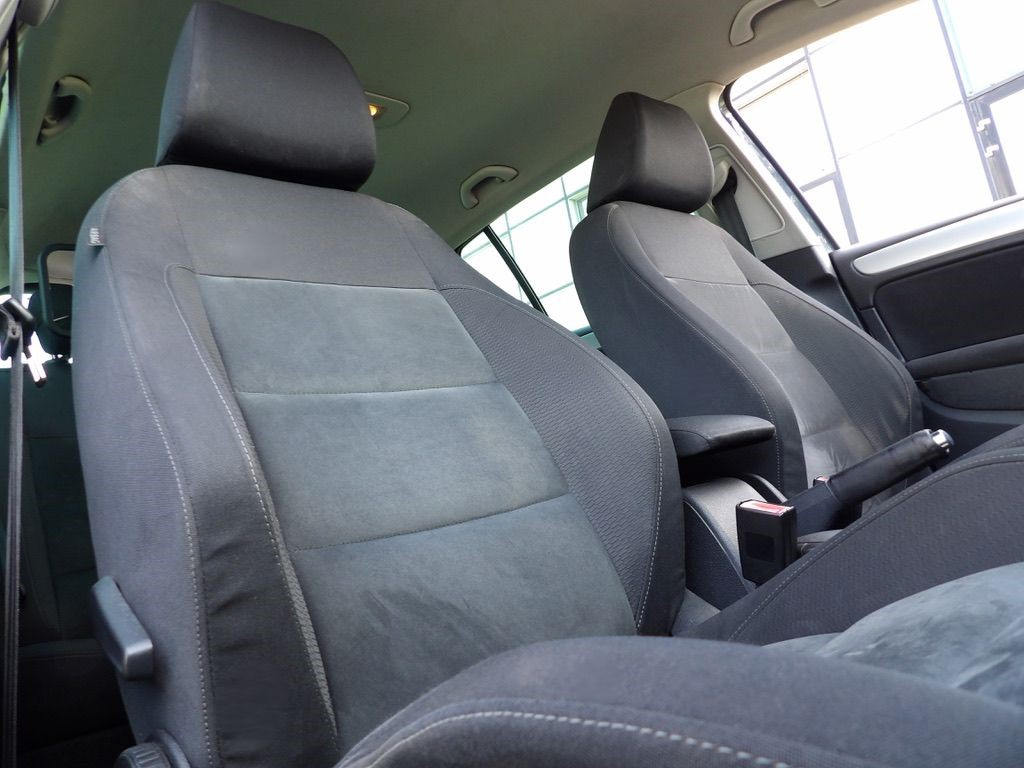 Volkswagen Golf — 13