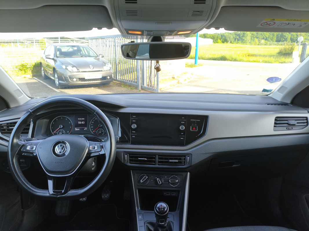Volkswagen Polo — 13