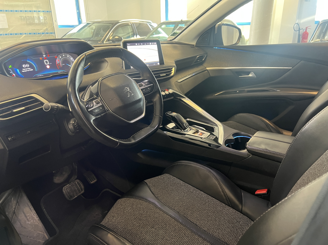 Peugeot 3008 — 6