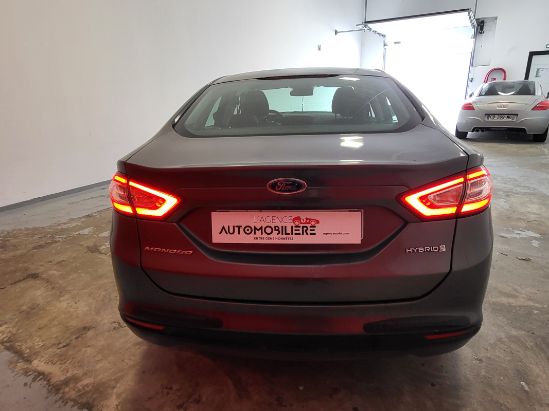 Ford Mondeo — 6