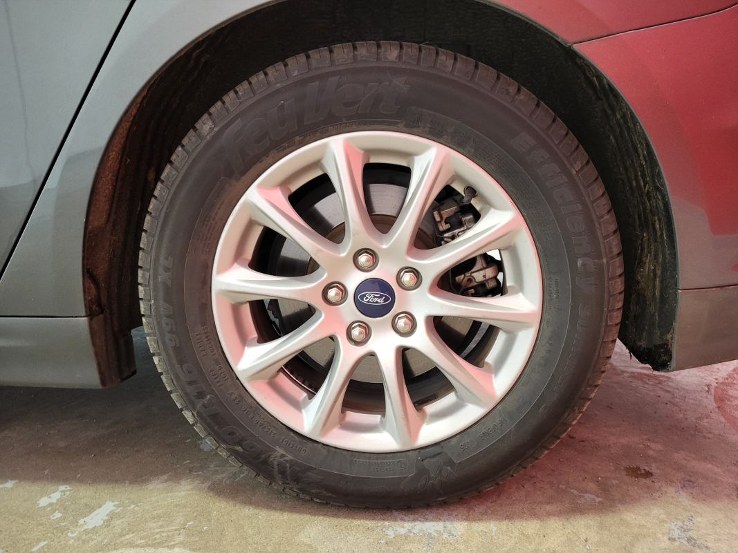 Ford Mondeo — 33