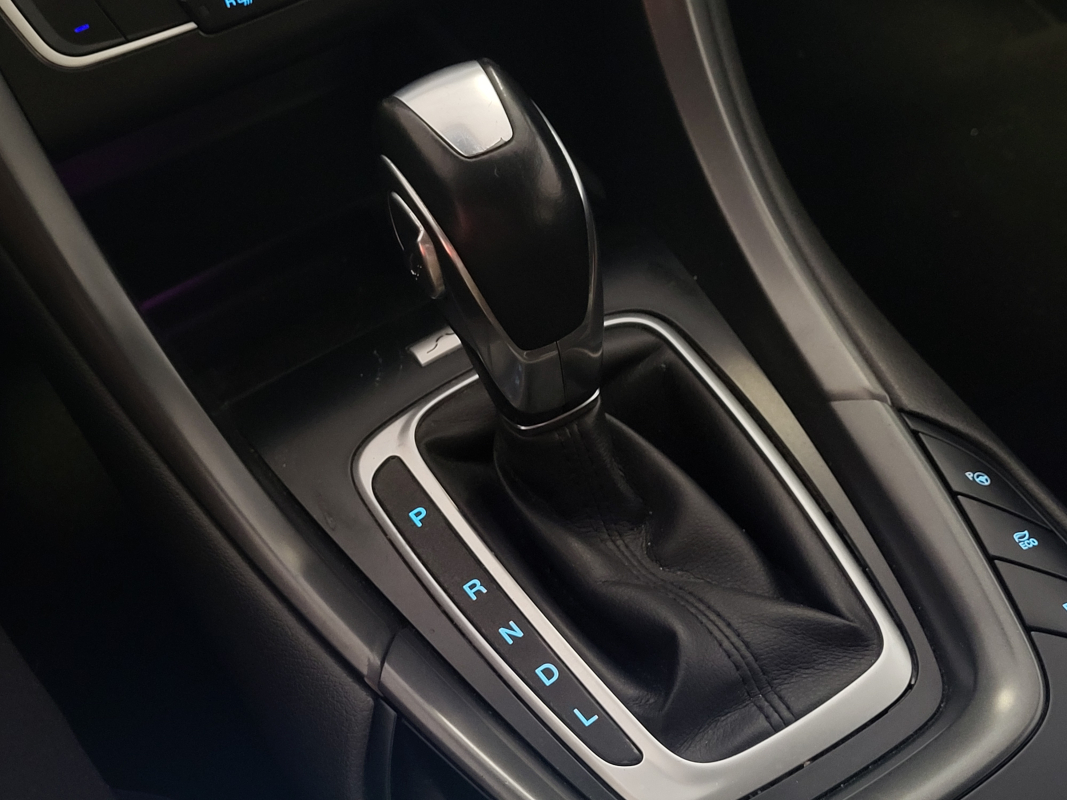Ford Mondeo — 18