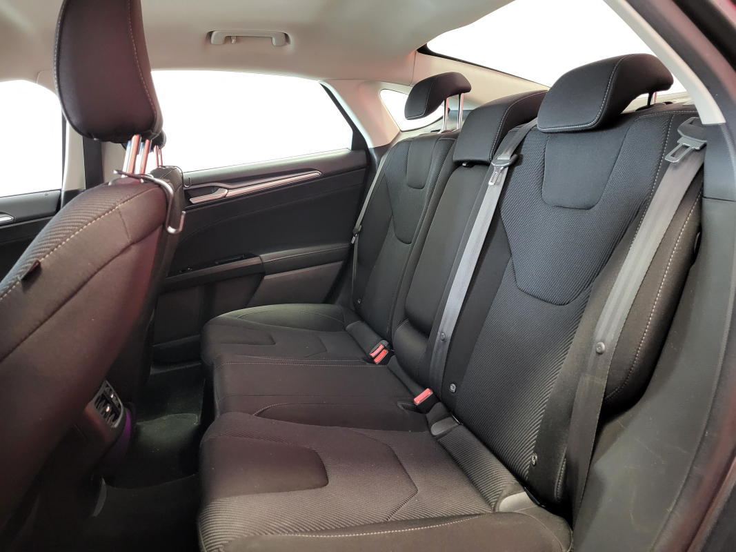Ford Mondeo — 12