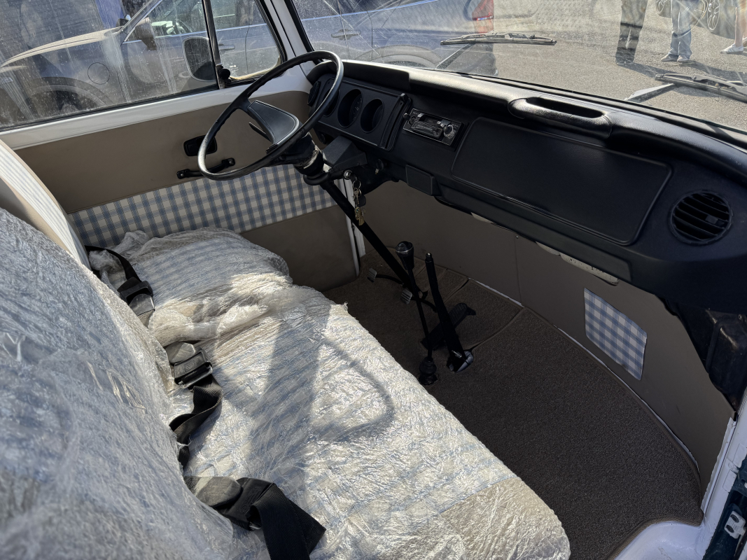 Volkswagen Combi — 17