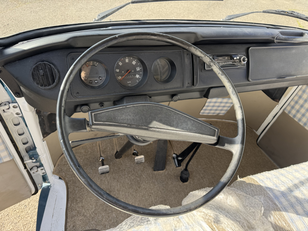 Volkswagen Combi — 18