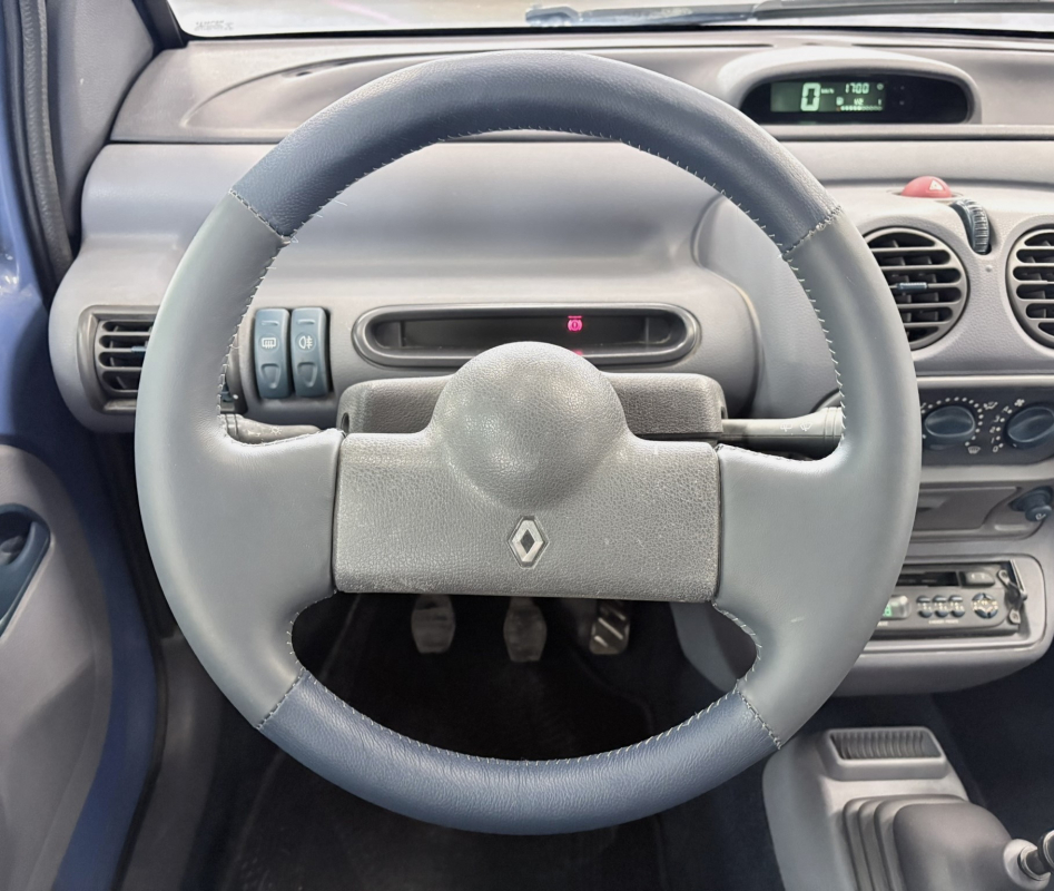 Renault Twingo — 12