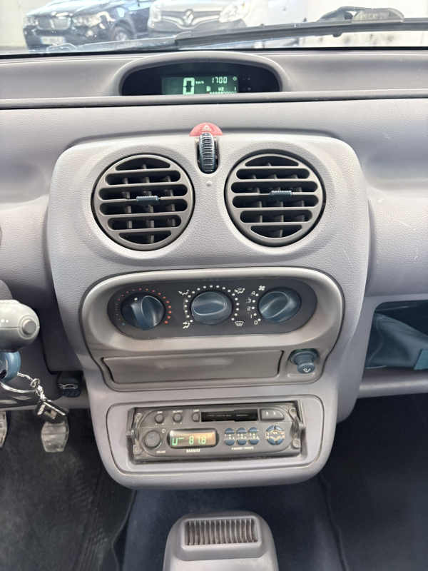 Renault Twingo — 17