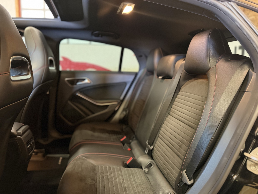 Mercedes Classe CLA — 18