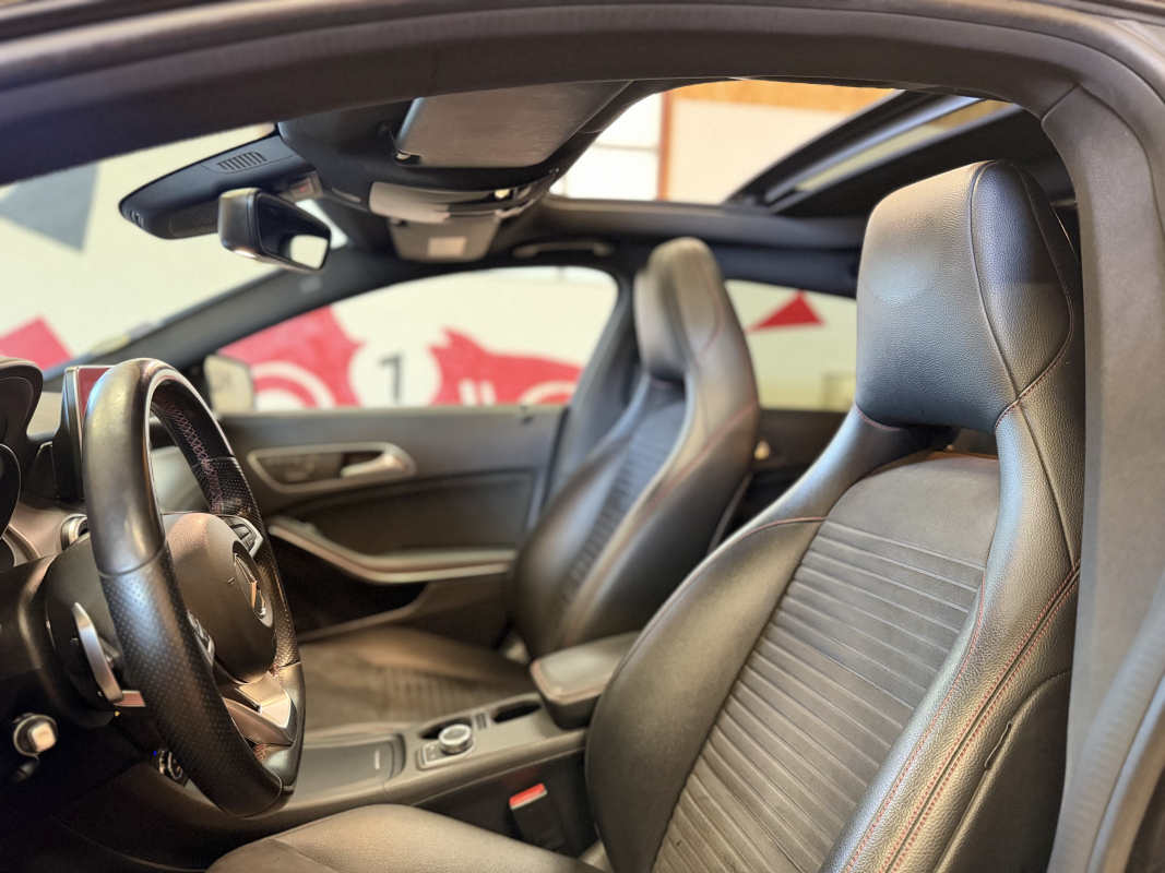 Mercedes Classe CLA — 12