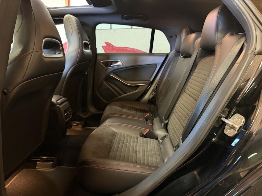 Mercedes Classe CLA — 17