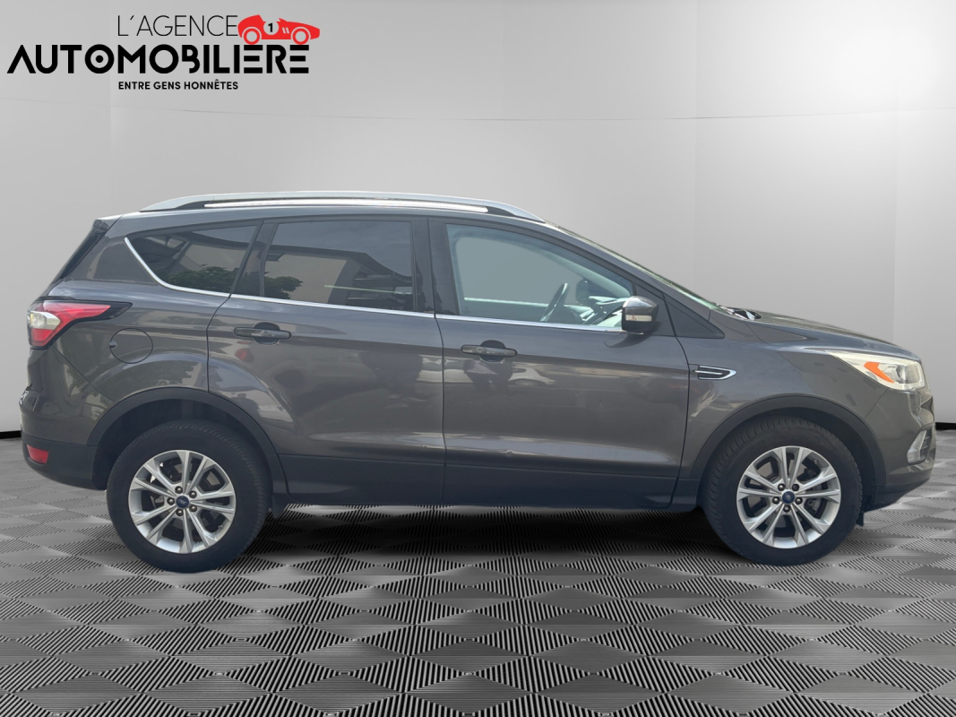 Ford Kuga — 6