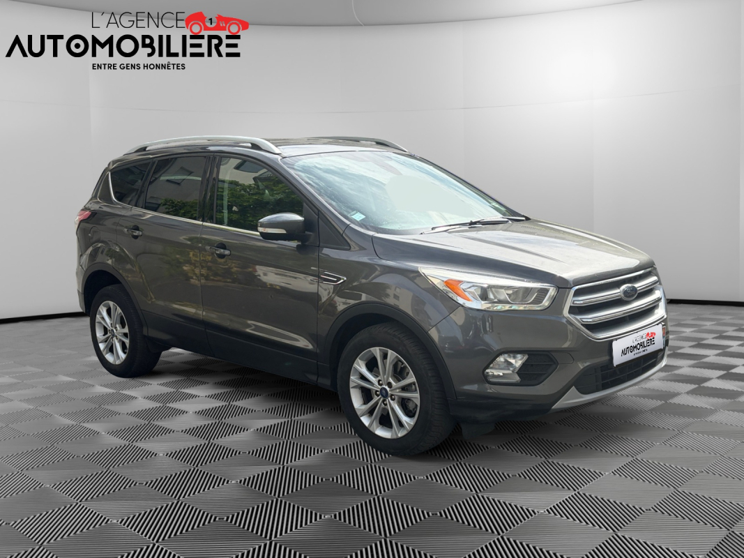 Ford Kuga — 7