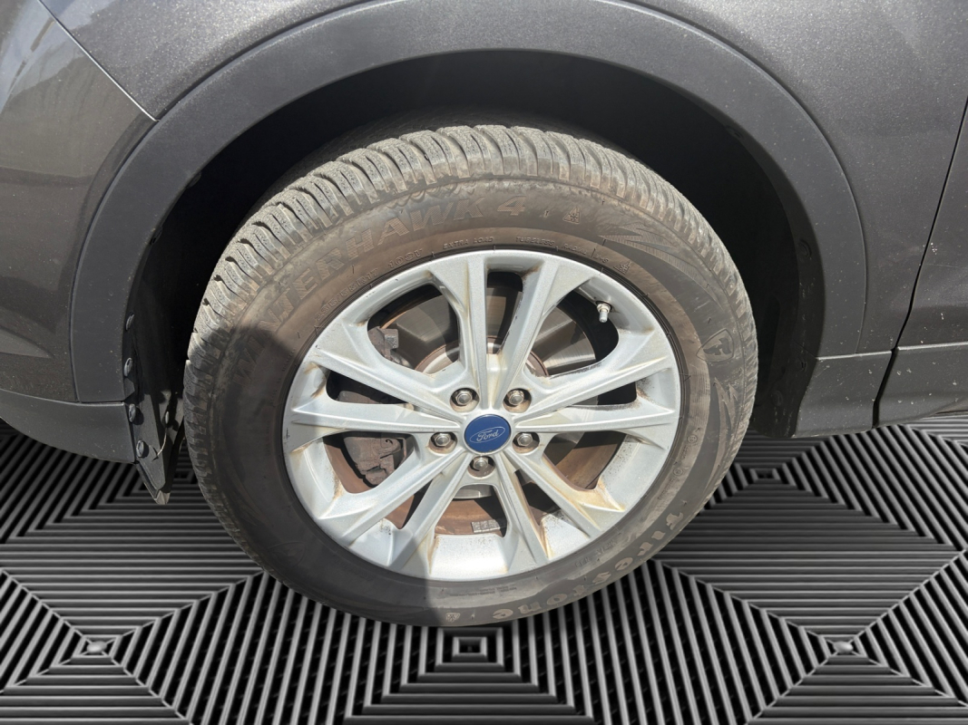 Ford Kuga — 9