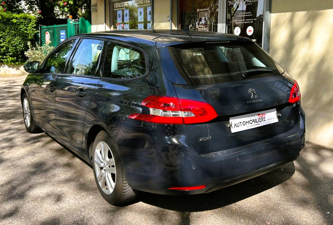Peugeot 308 — 4