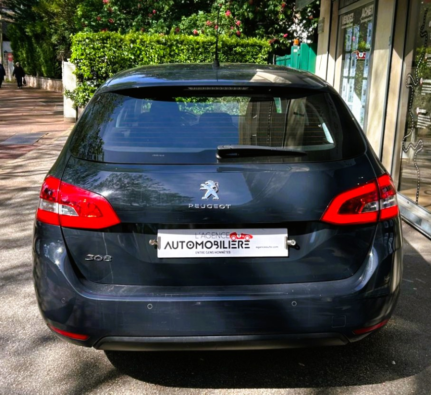 Peugeot 308 — 5