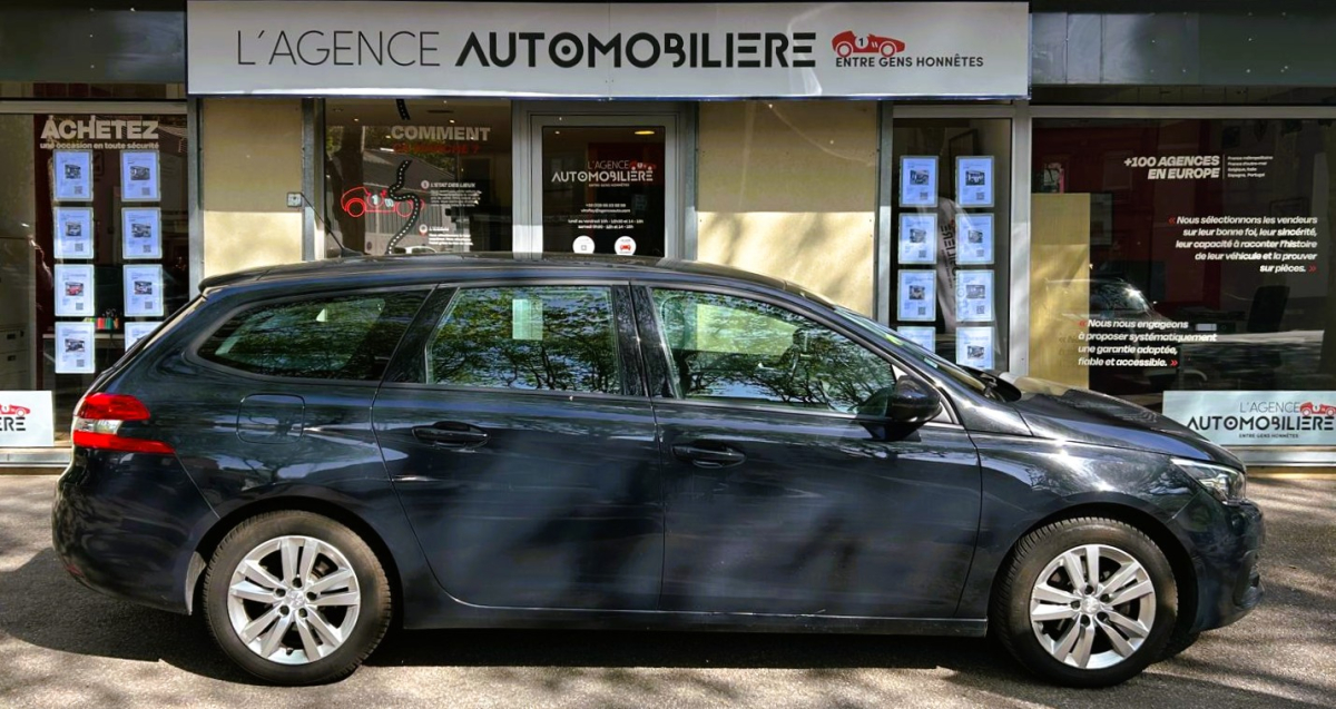 Peugeot 308 — 7