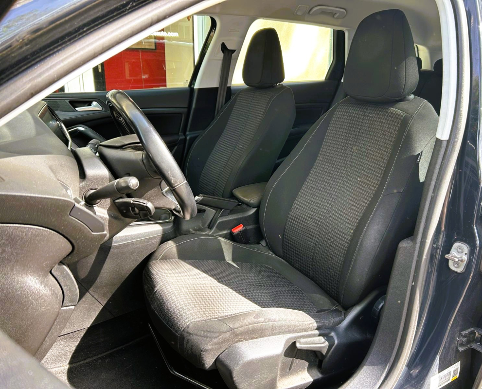 Peugeot 308 — 10