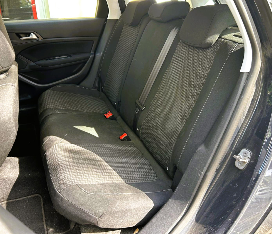 Peugeot 308 — 11