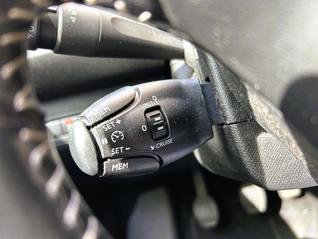 Peugeot 308 — 19