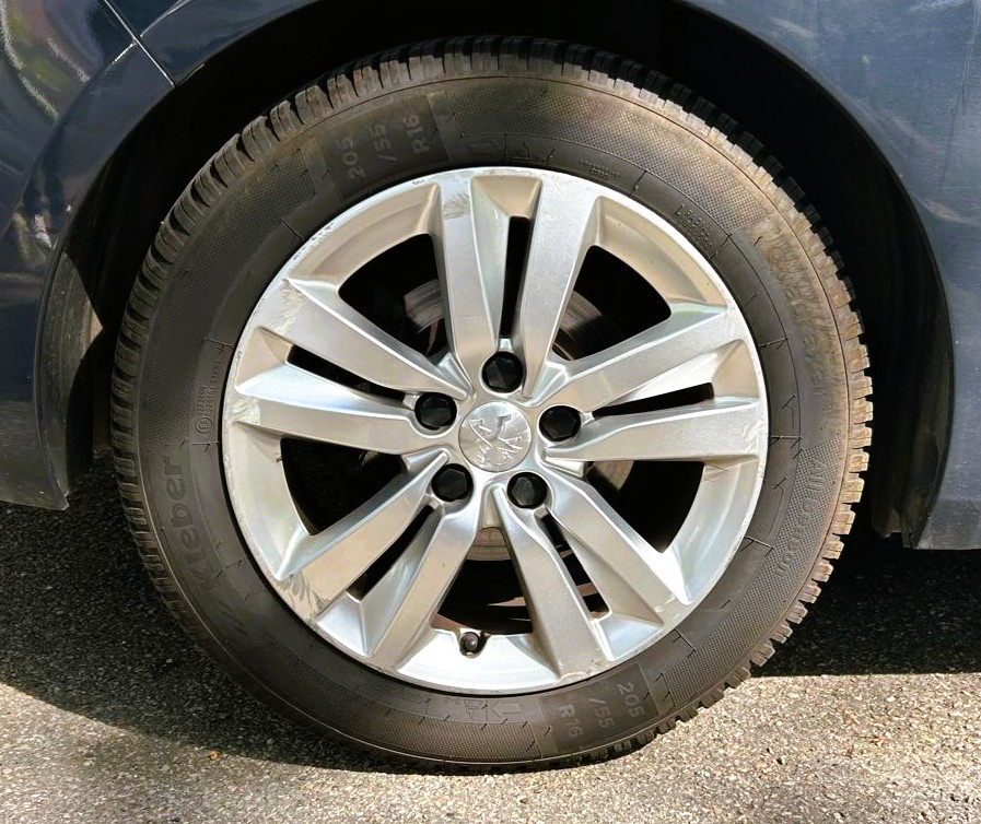 Peugeot 308 — 25