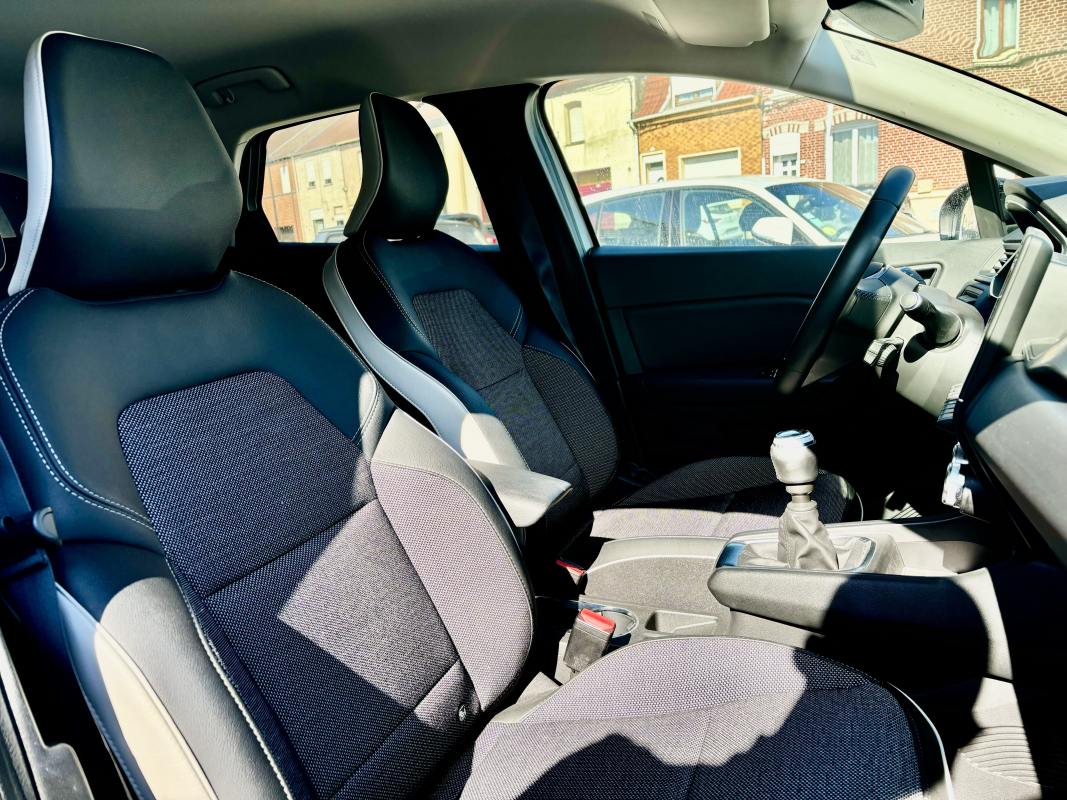 Renault Captur — 12
