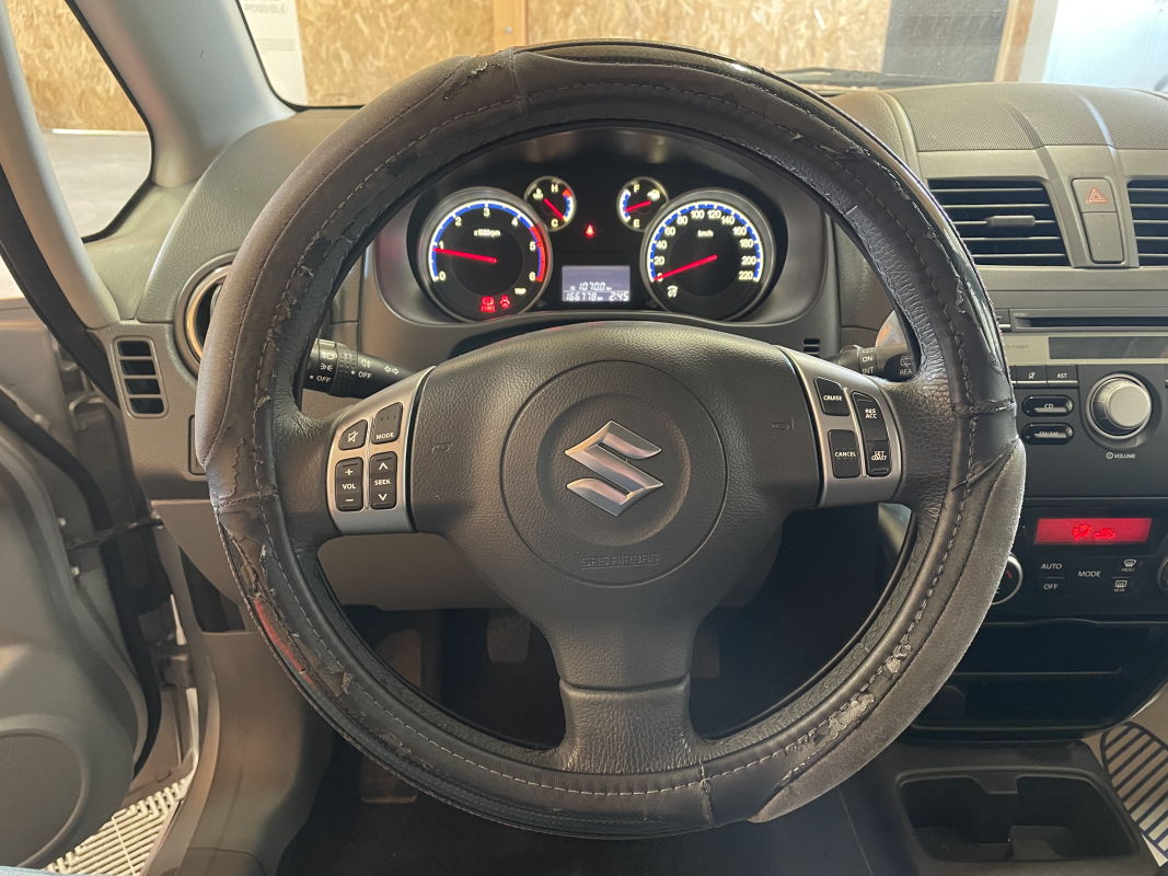 Suzuki SX4 — 15