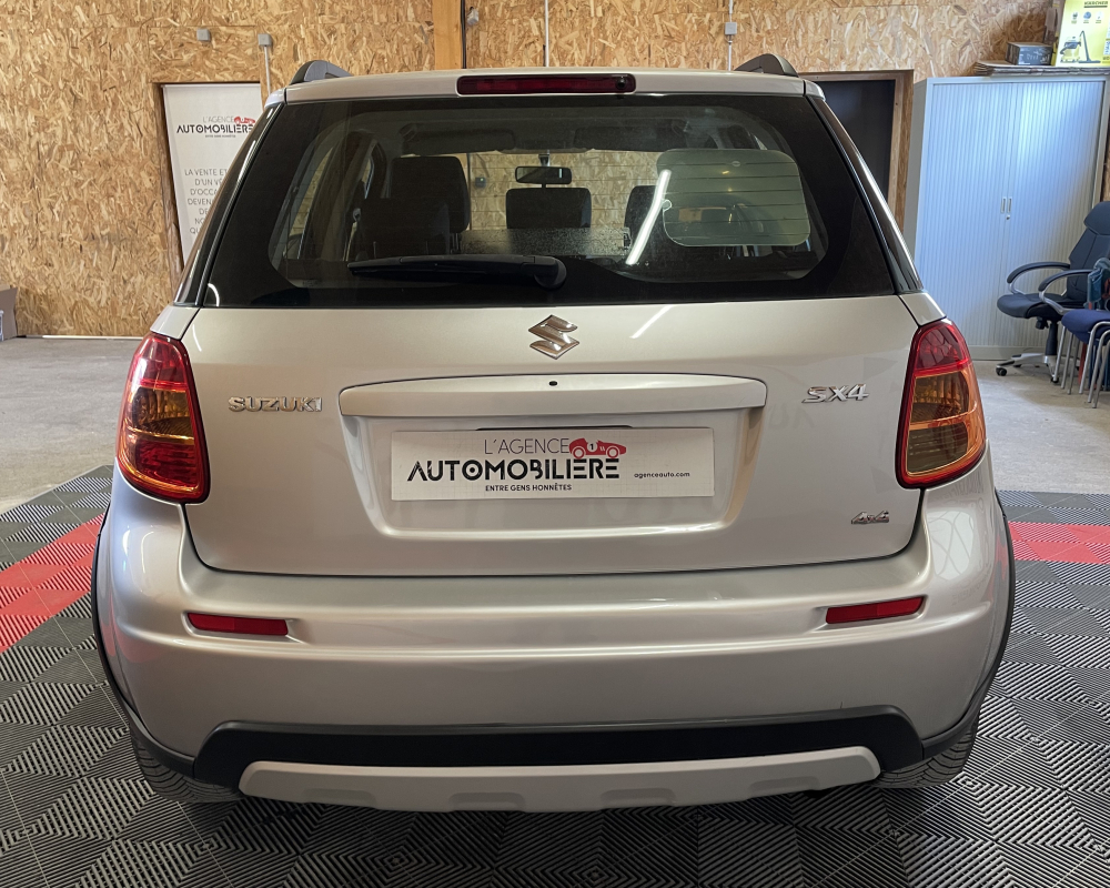 Suzuki SX4 — 4