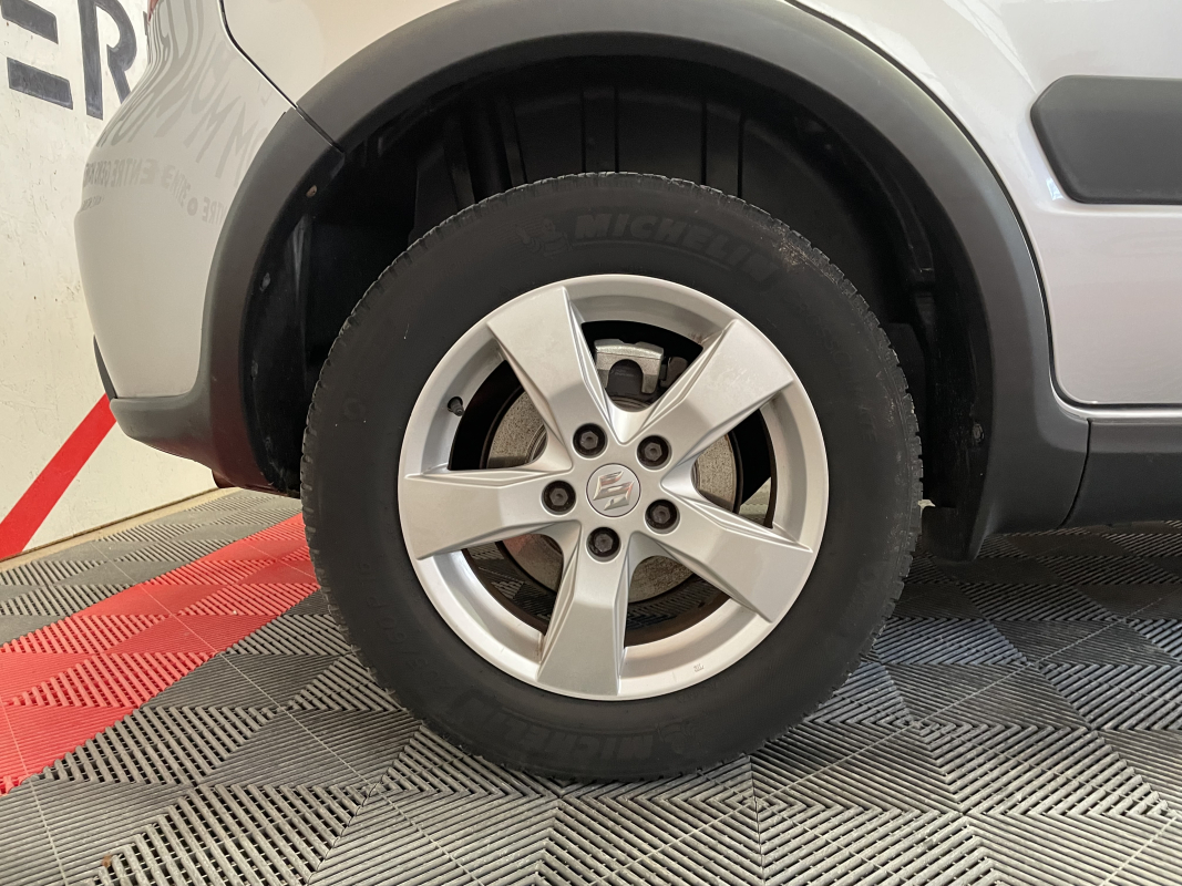 Suzuki SX4 — 18