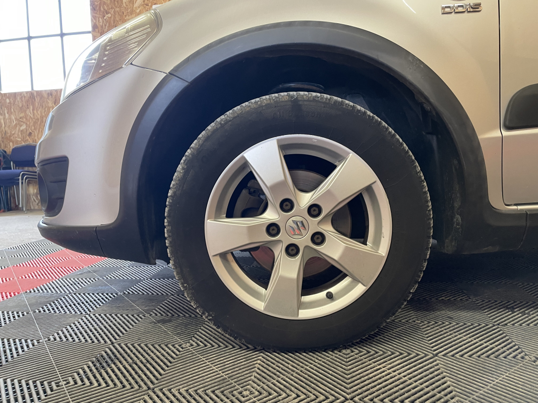 Suzuki SX4 — 20