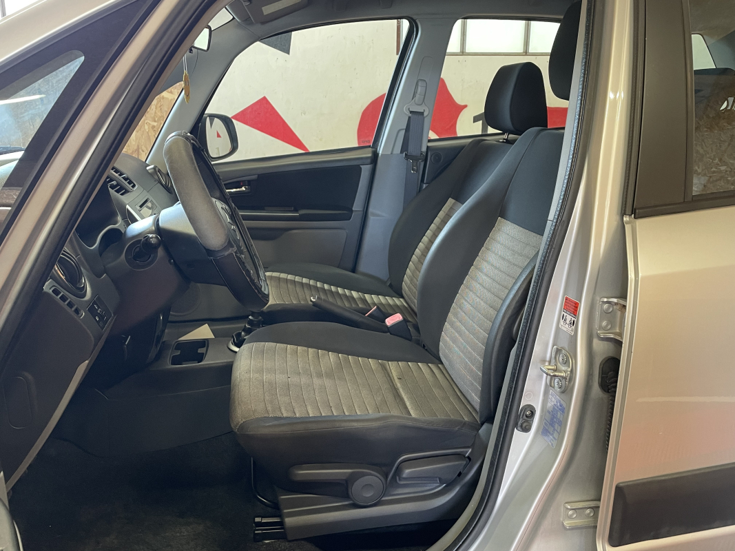 Suzuki SX4 — 9