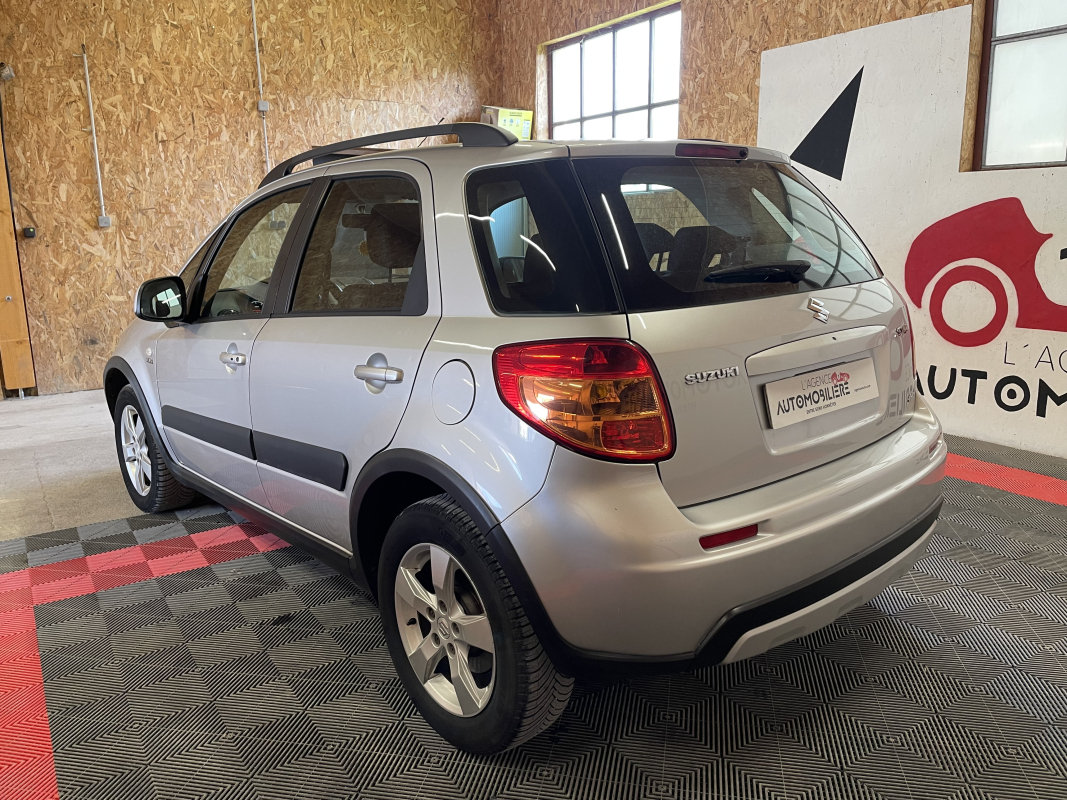 Suzuki SX4 — 3